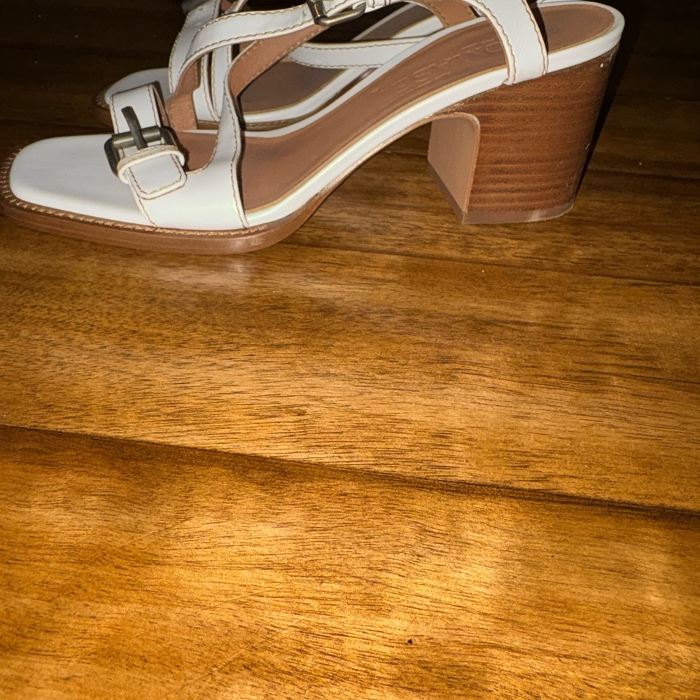 Nomasei Martha’s Sandals - Picture 5 of 5